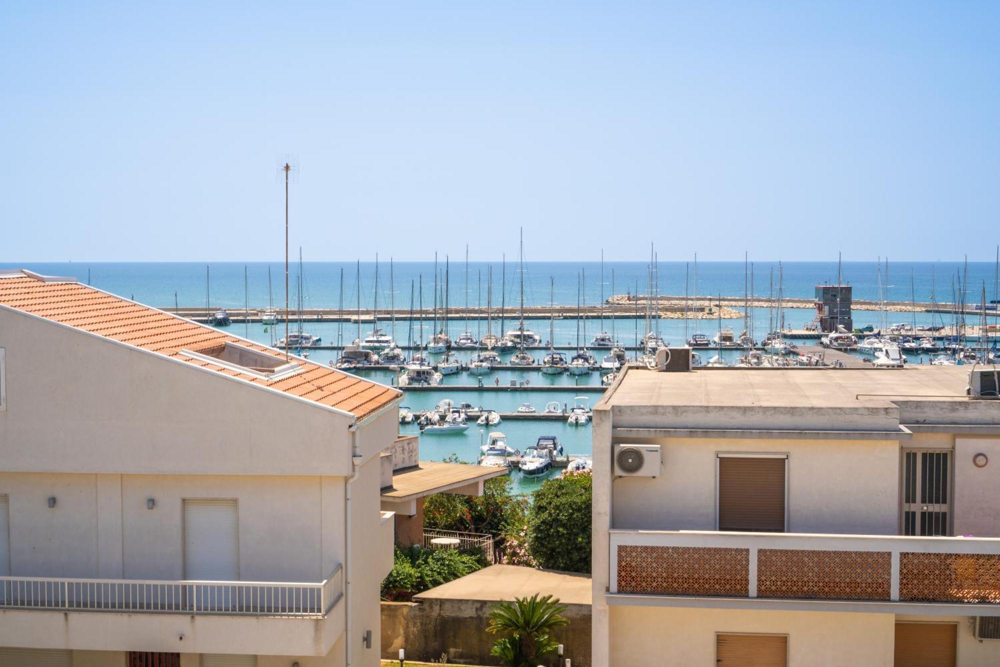 Edilia Vacanze Marina di Ragusa Εξωτερικό φωτογραφία